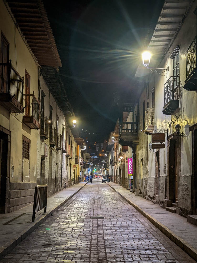 A Cusco street at night